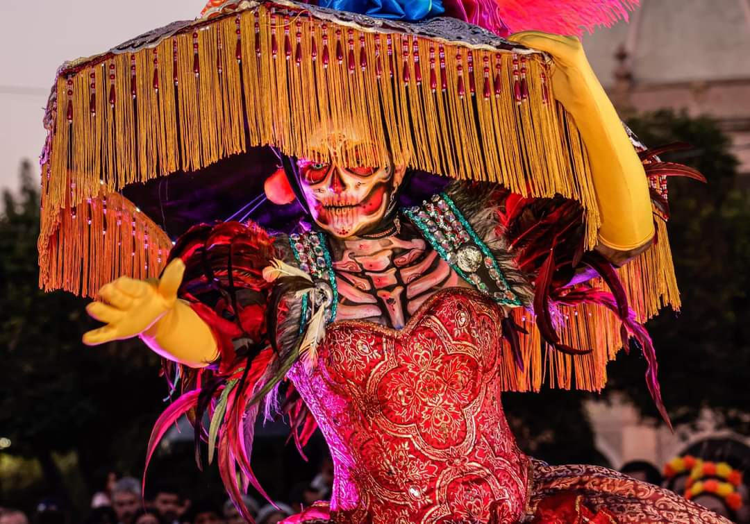 “Canta y no llores”: el desfile Muuki que recordará a las grandes voces mexicanas en Durango 