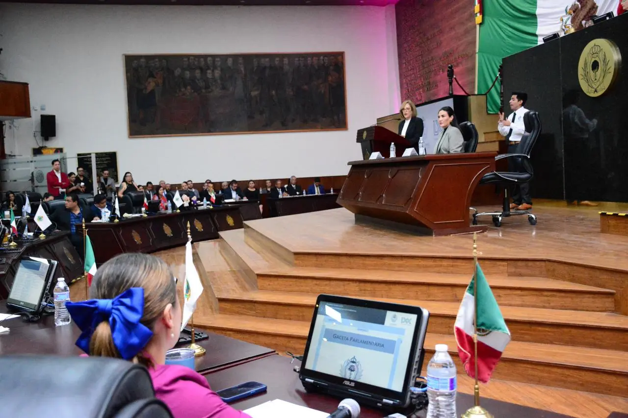 Cuestionan diputados a titulares de Obras Públicas y Comisión de Agua en Durango