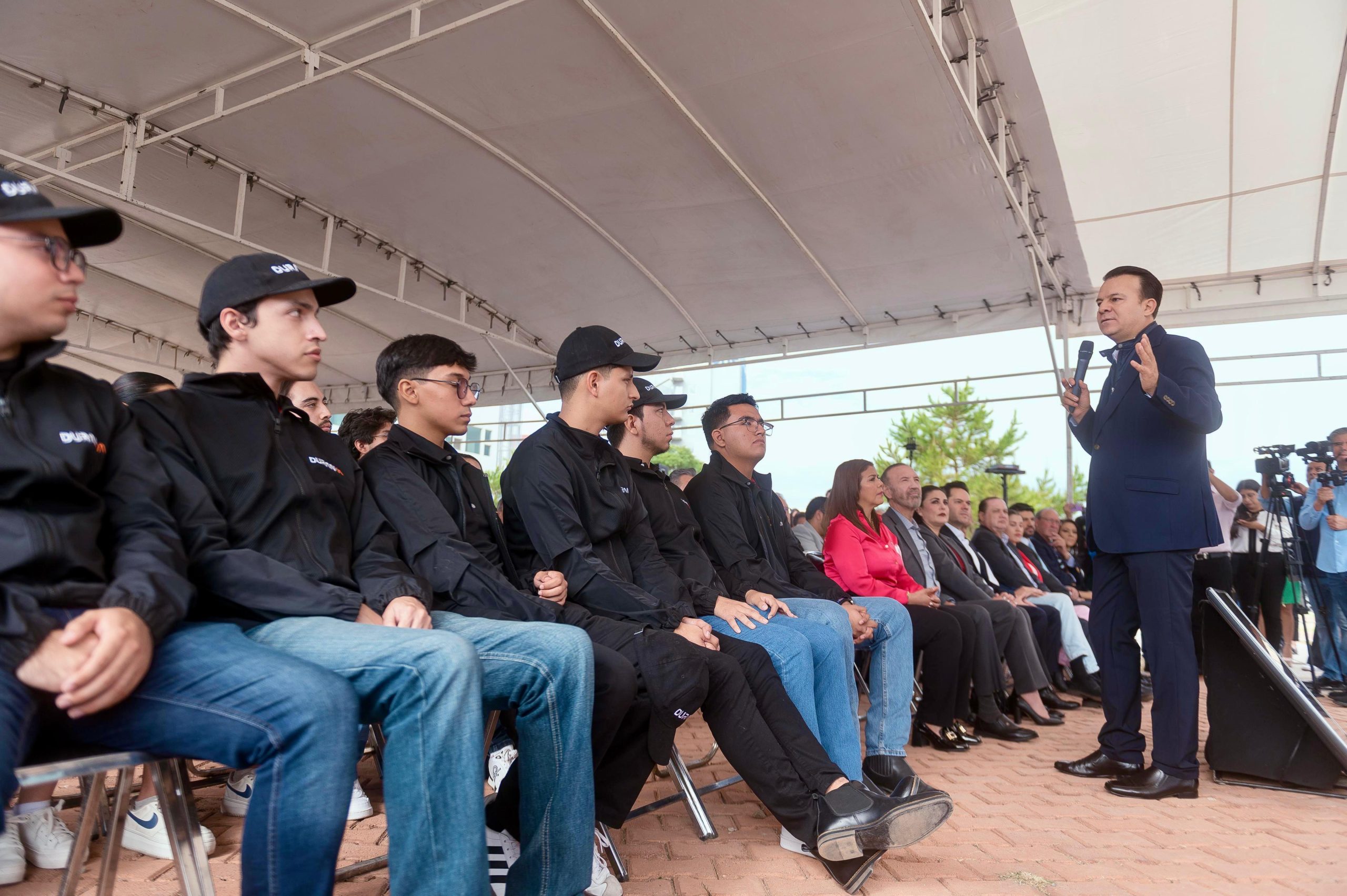 Con 50 estudiantes realizan lanzamiento de DuranIA