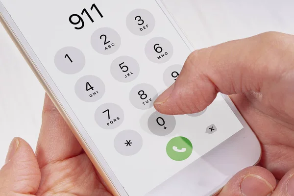 Seis de cada 10 llamadas al 911 en León son falsas