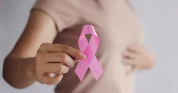 Ofrecen consultas a bajo costo para prevenir cáncer de mama en Durango