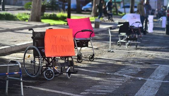 Durango, sin espacios para personas con discapacidad y de la tercera edad