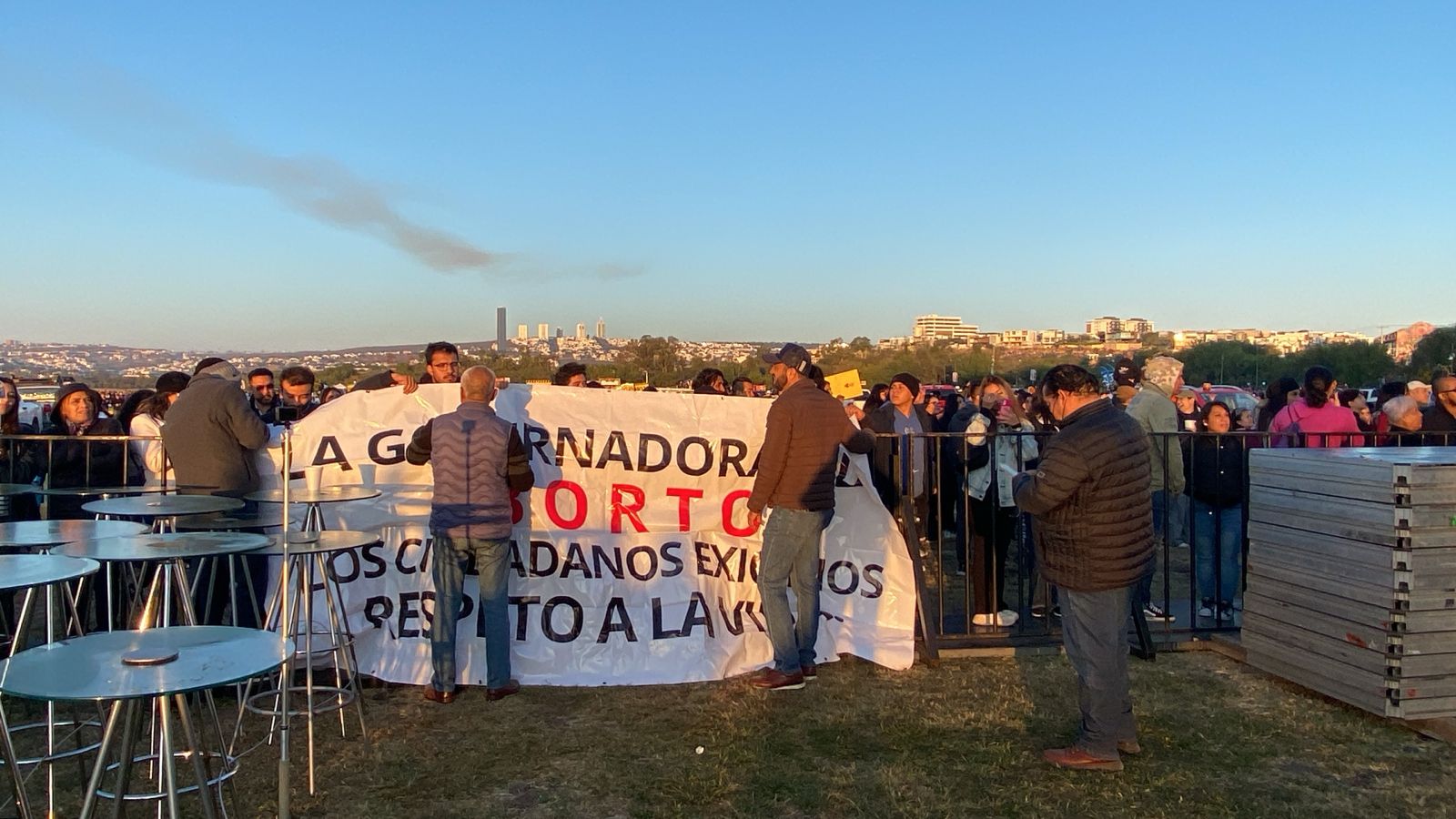 Protesta grupo provida contra aborto en Festival Internacional del Globo