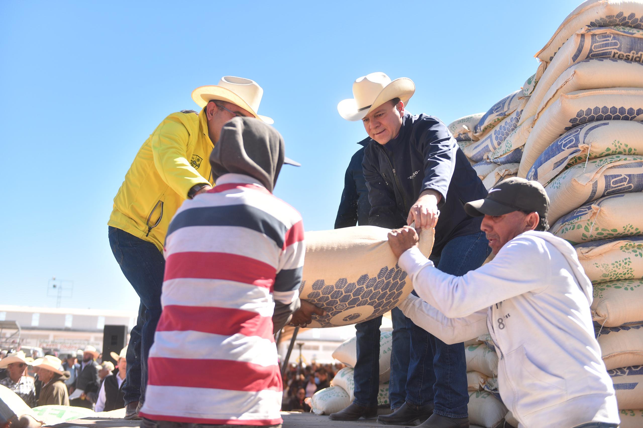 Ofertan frijol y maíz a productores de Durango a bajo precio