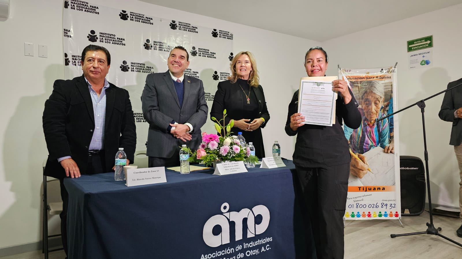 Baja California tiene 51,200 personas que no saben leer ni escribir