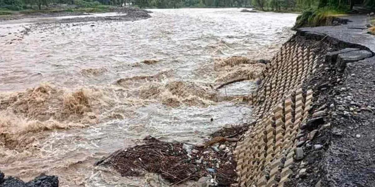 El río San Marcos es contaminado por derrame de combustible en la Sierra Norte
