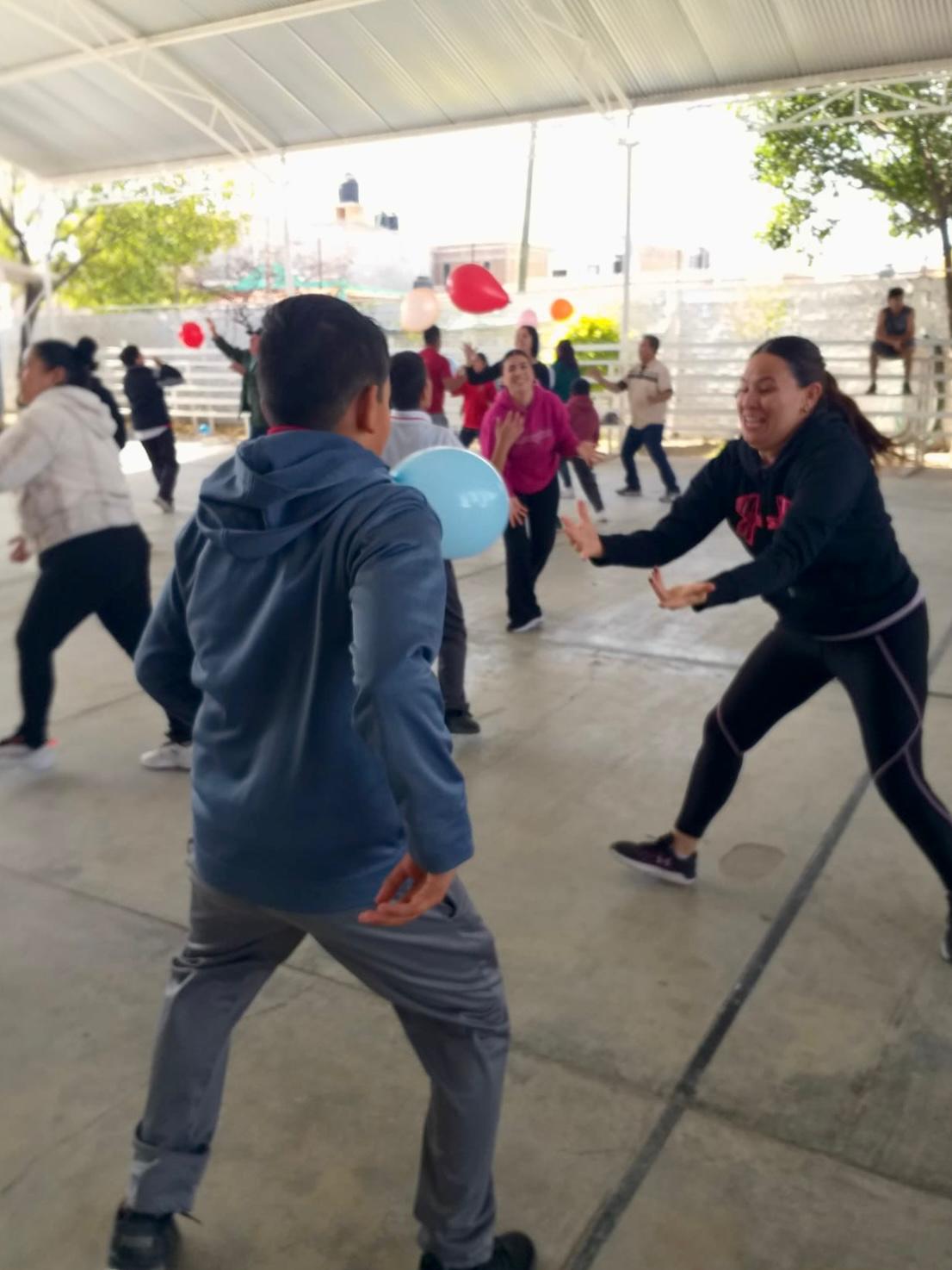 Buscan mejorar relación de docentes,  padres de familia y estudiantes en Durango