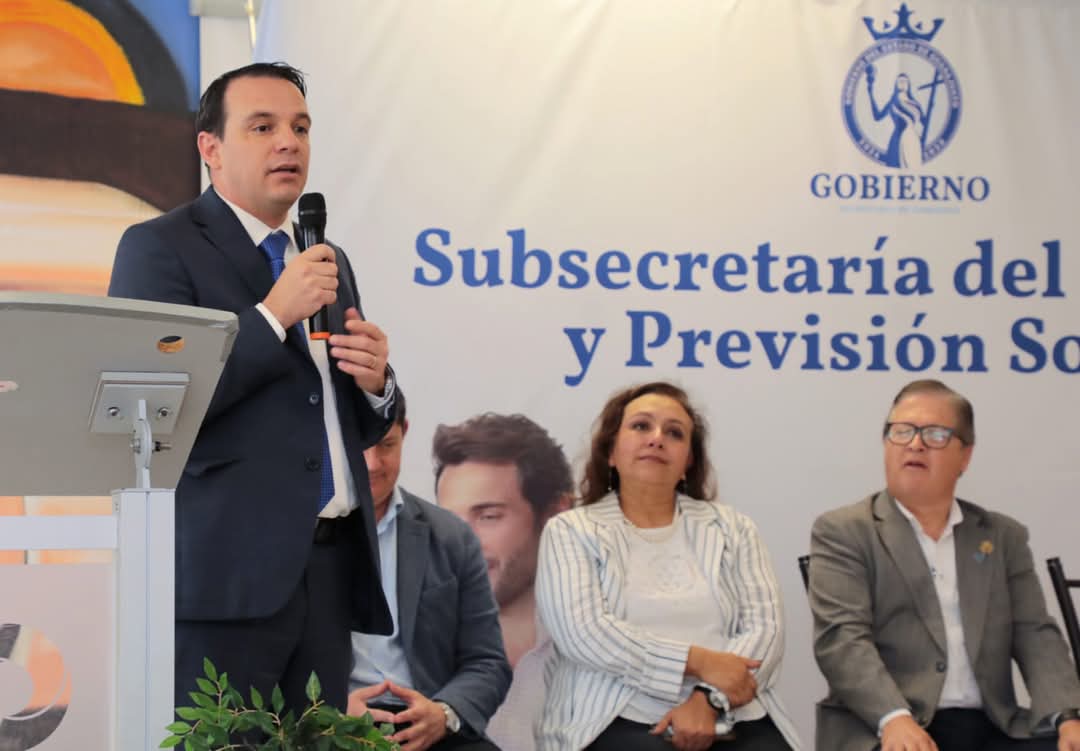 Brinda Gobierno Estatal más de 4 mil asesorías a docentes que tuvieron descuentos fiscales