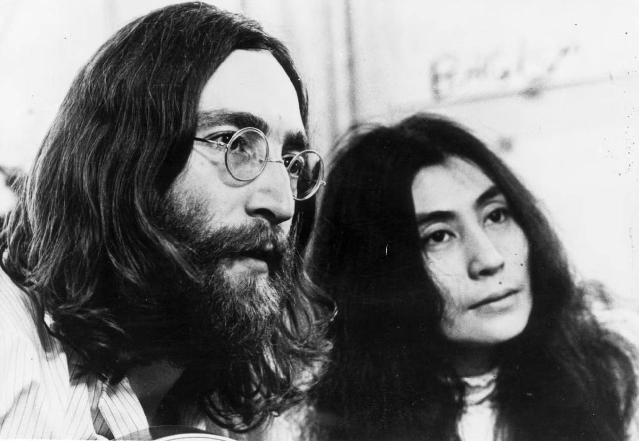 Sean Lennon retira mitos de la relación de sus padres