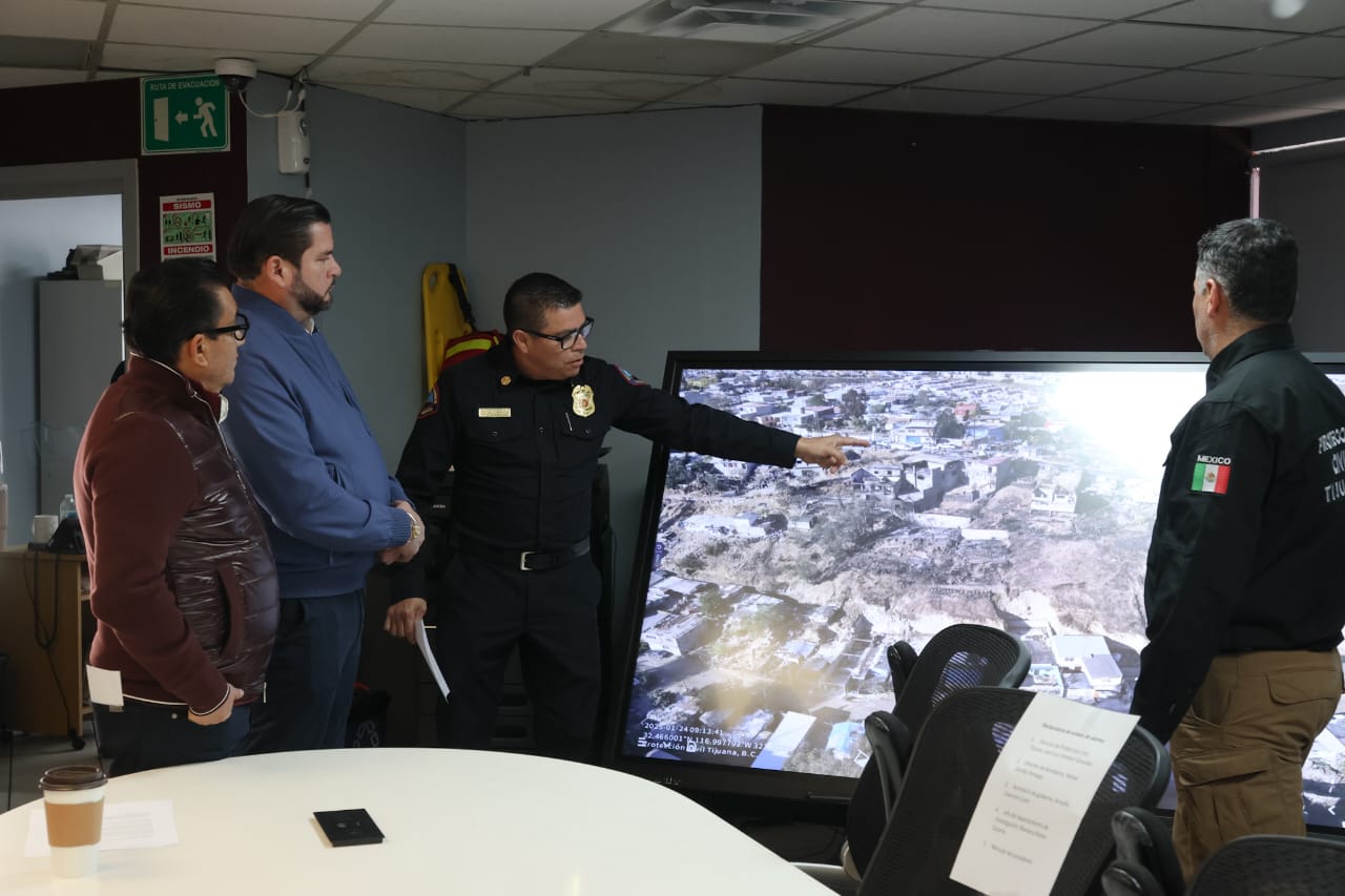 Desactivan estado de alarma en Tijuana por incendios tras condición Santa Ana