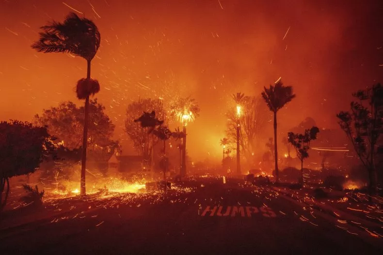 El Incendio Palisades Se Convierte en el Más Devastador de la Historia de Los Ángeles