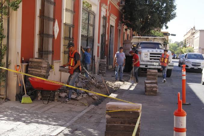 Aseguran que rehabilitación de calles y banquetas son prioridad en Durango