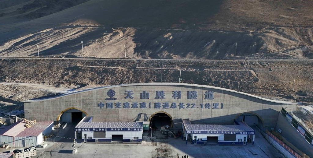 Túnel más largo del mundo en China.
