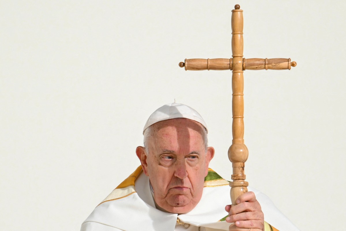 Papa Francisco sufre crisis respiratoria en medio de su hospitalización
