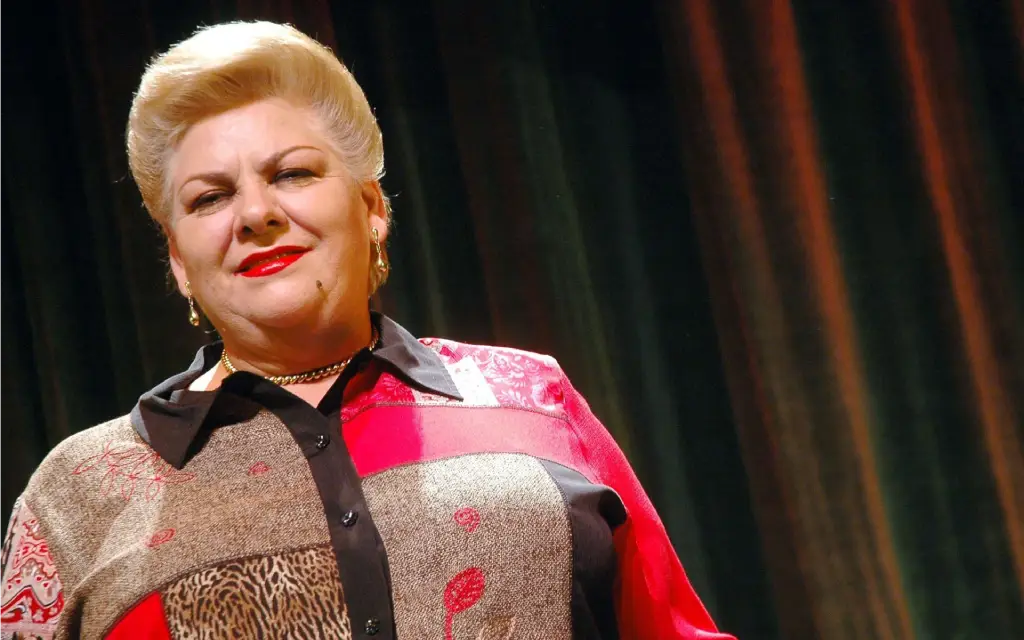 ¿Me estás oyendo, inútil? Paquita la del Barrio fallece a los 77 años