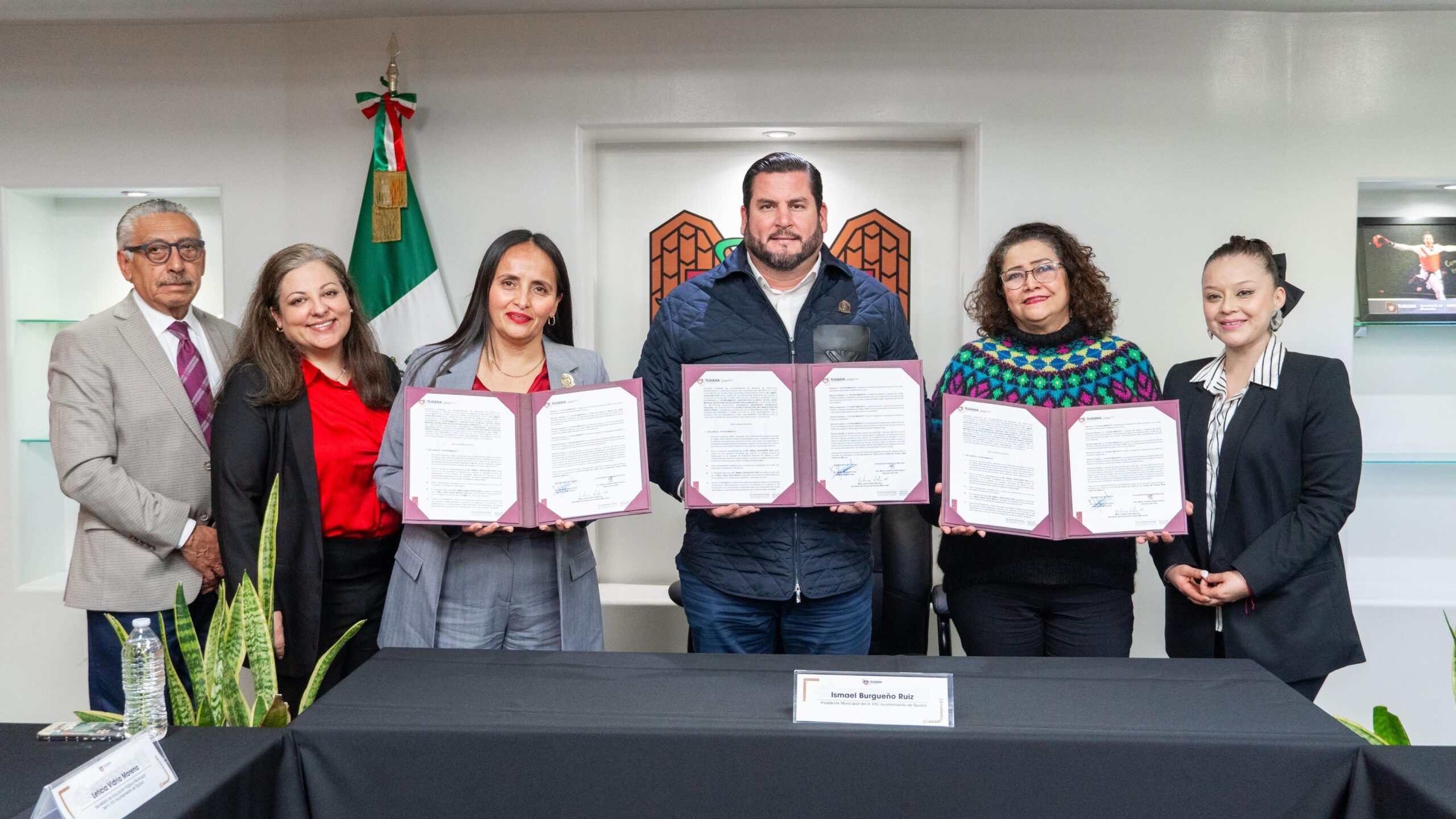 Tijuana fortalece la educación: Alcalde Ismael Burgueño firma convenio con la UPN