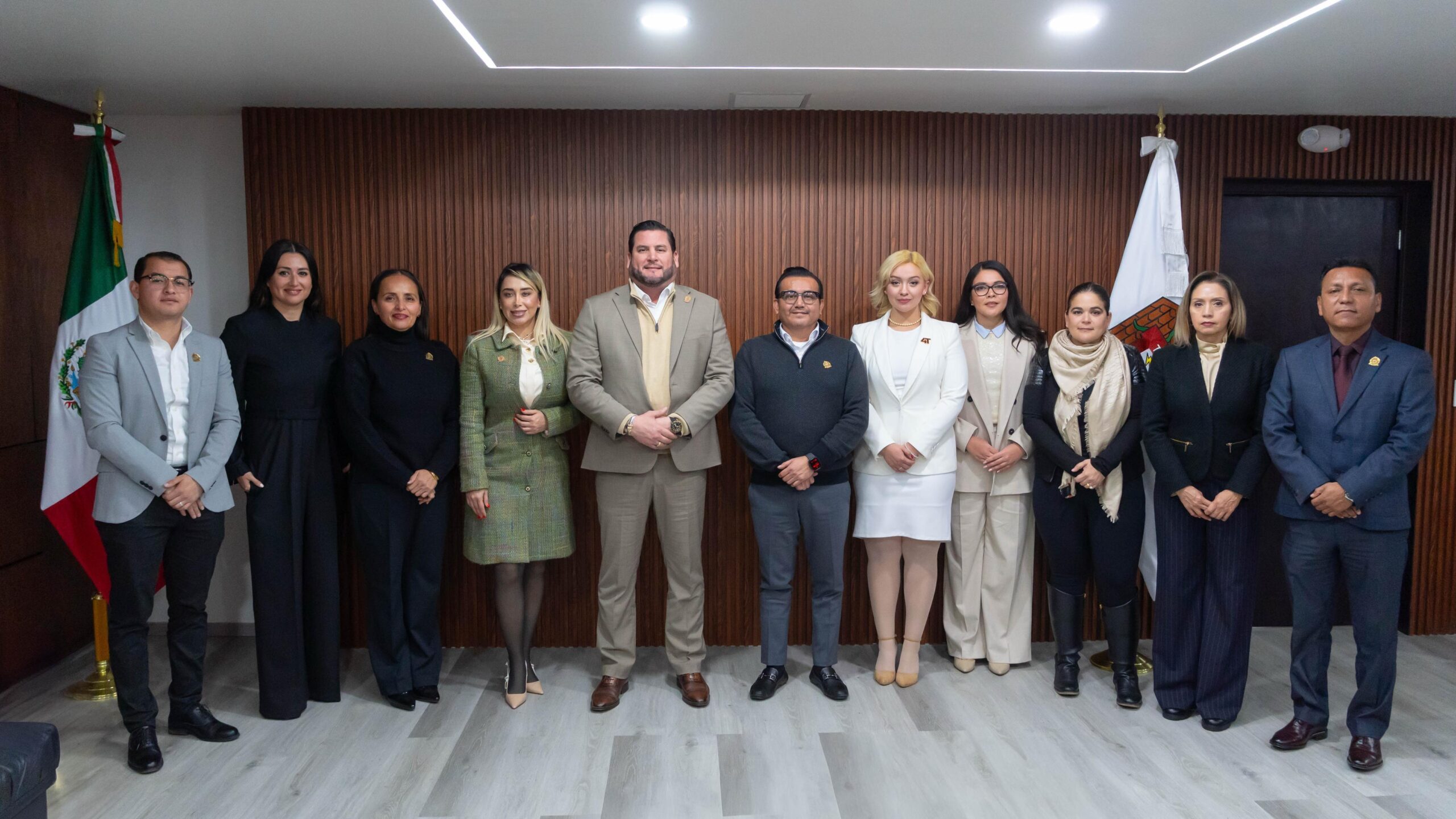 Ismael Burgueño toma protesta a los titulares de las nuevas secretarías en Tijuana