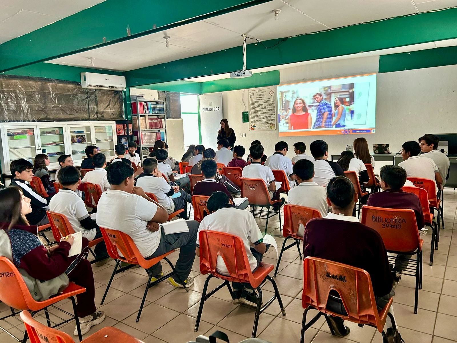 Con pláticas, buscan prevenir violencia en escuelas