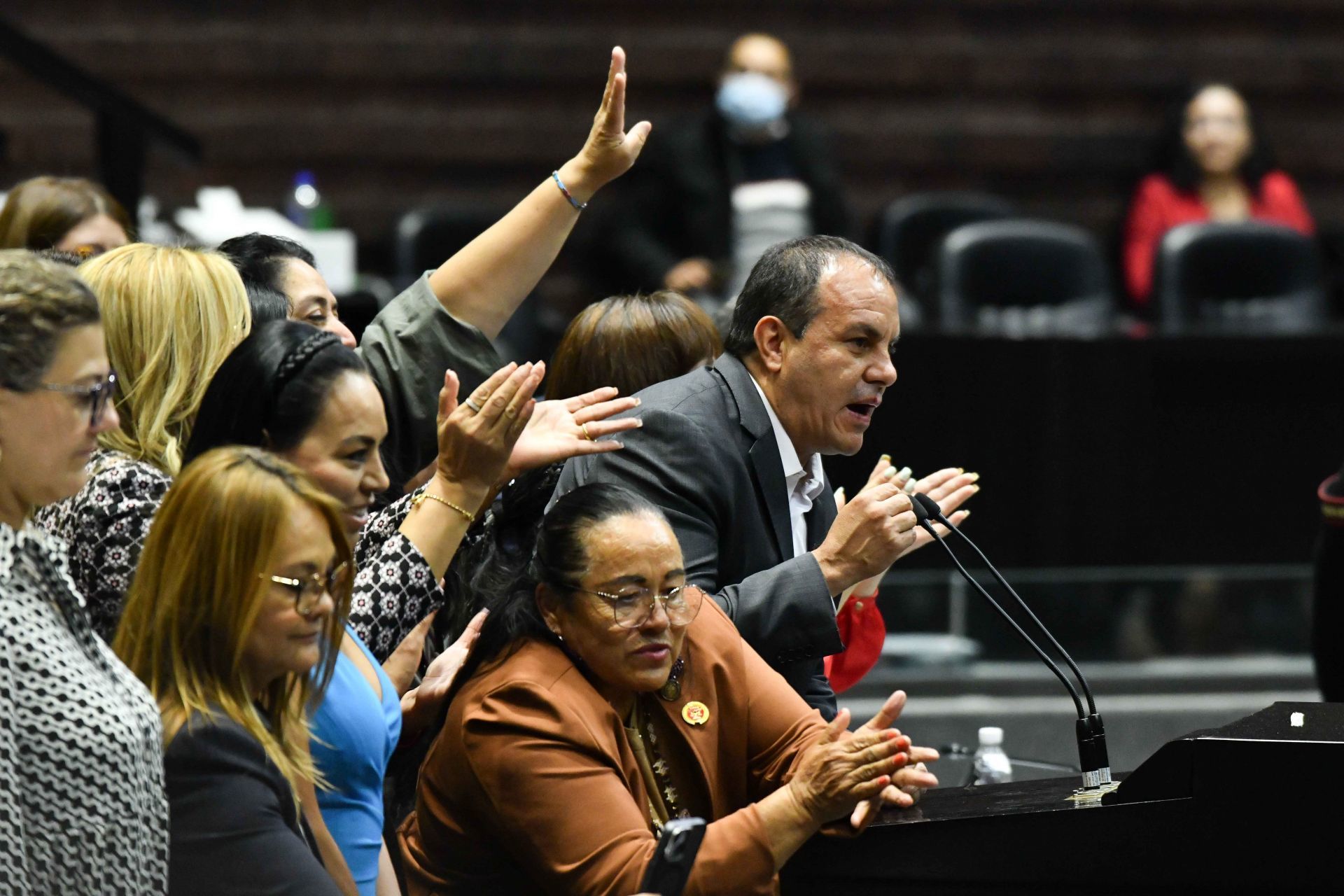 La Cámara de Diputados protege del desafuero a Cuauhtémoc Blanco