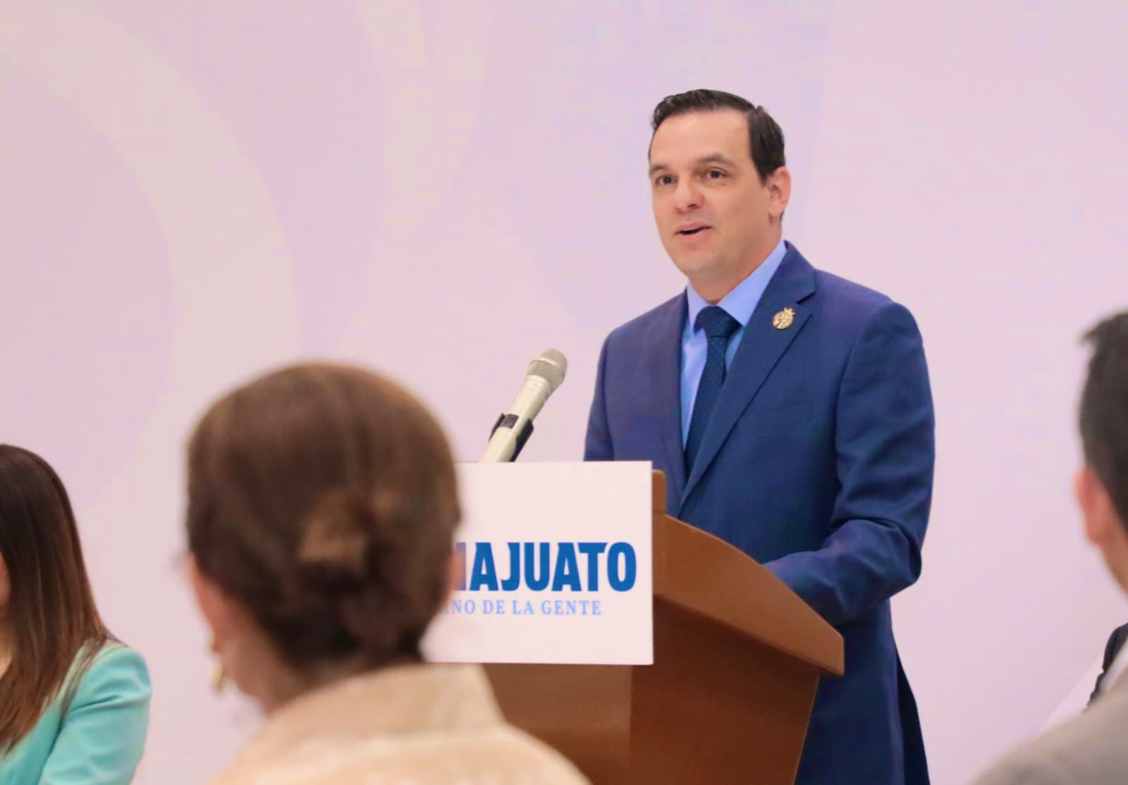 Brindan apoyo a familias de jóvenes fallecidos en San José de Mendoza