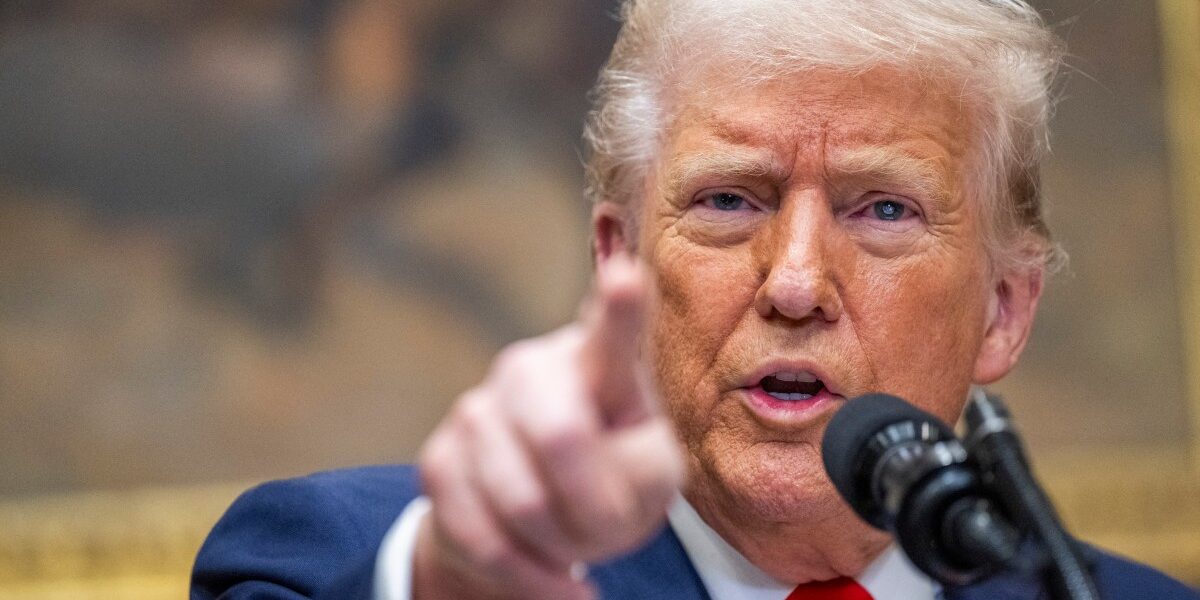Trump dará beneficios únicos a los compradores de la visa &#8216;Gold Card&#8217;
