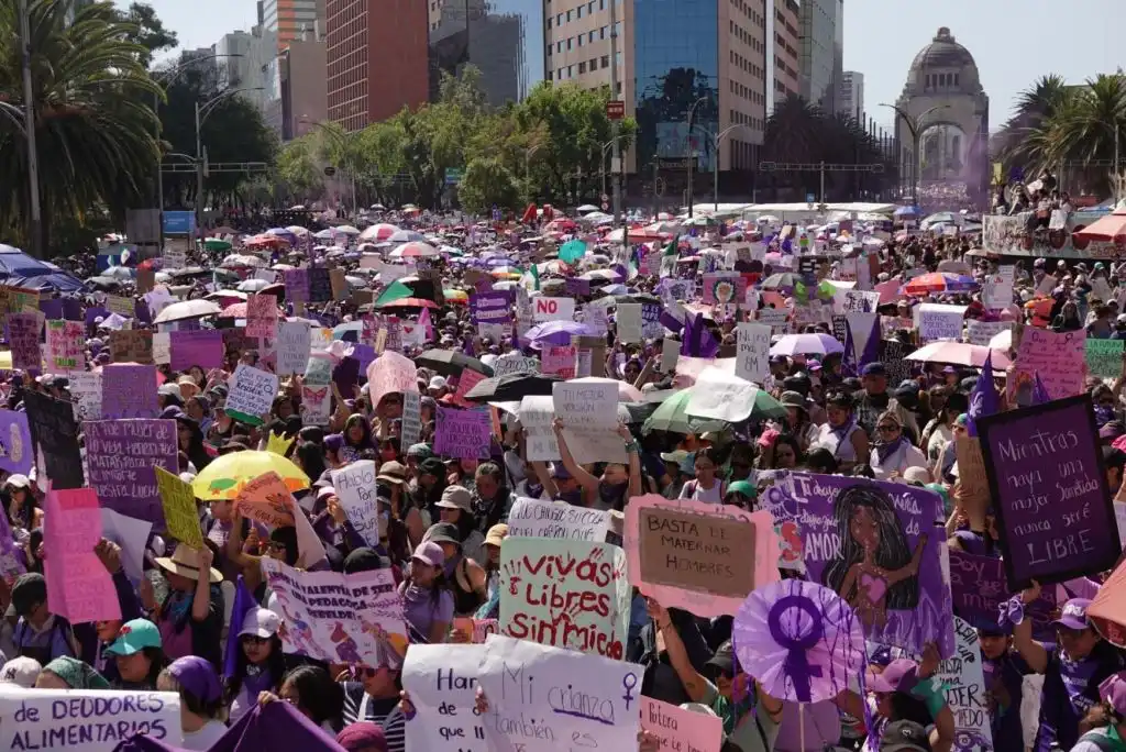 Desde Irán hasta México: el mundo se &#8216;pinta&#8217; de morado por el Día Internacional de la Mujer
