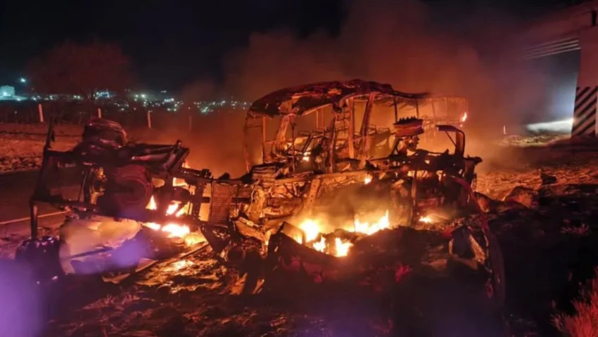 Choque deja al menos 10 muertos en la Durango- Gómez Palacio