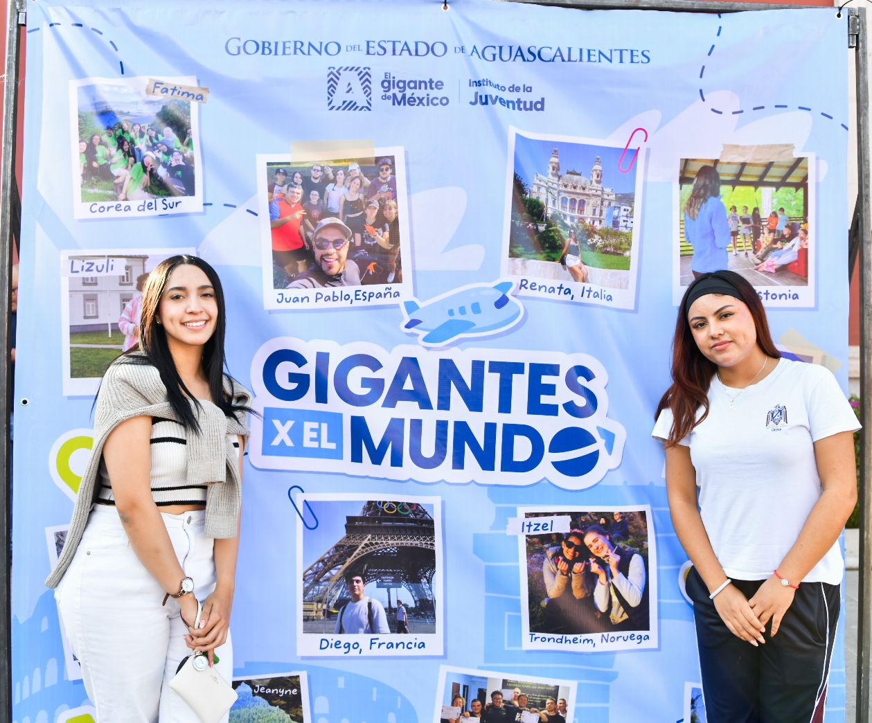 Entregan 500 becas de movilidad internacional en Aguascalientes