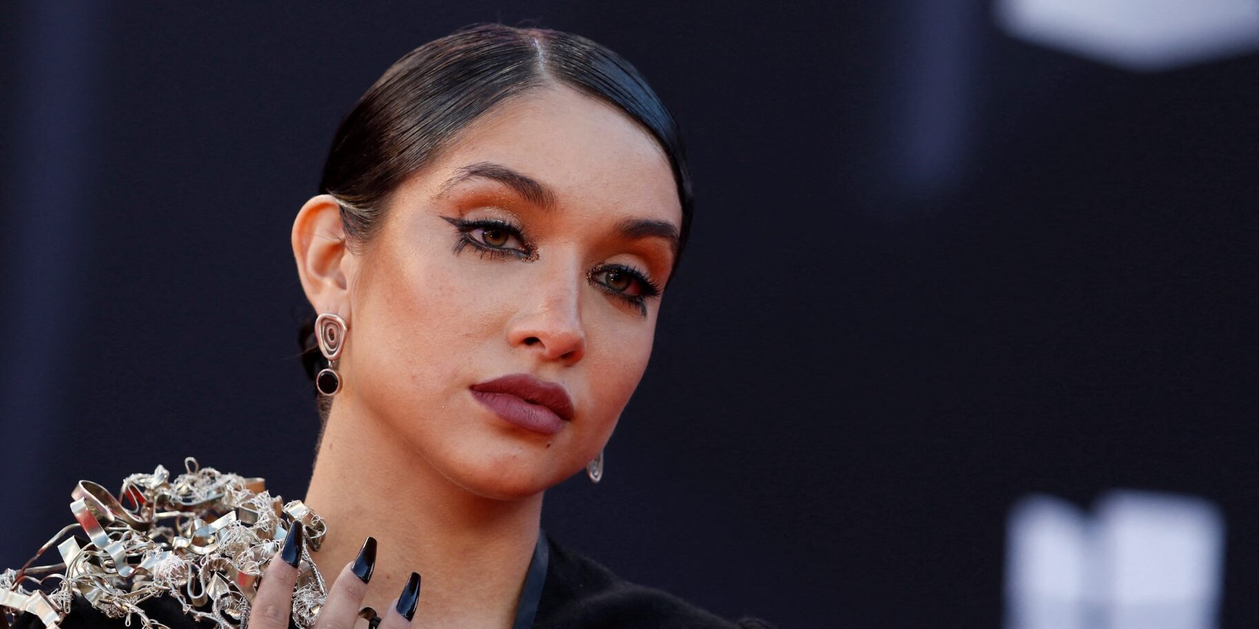 La cantante María Becerra es operada de urgencia por embarazo ectópico