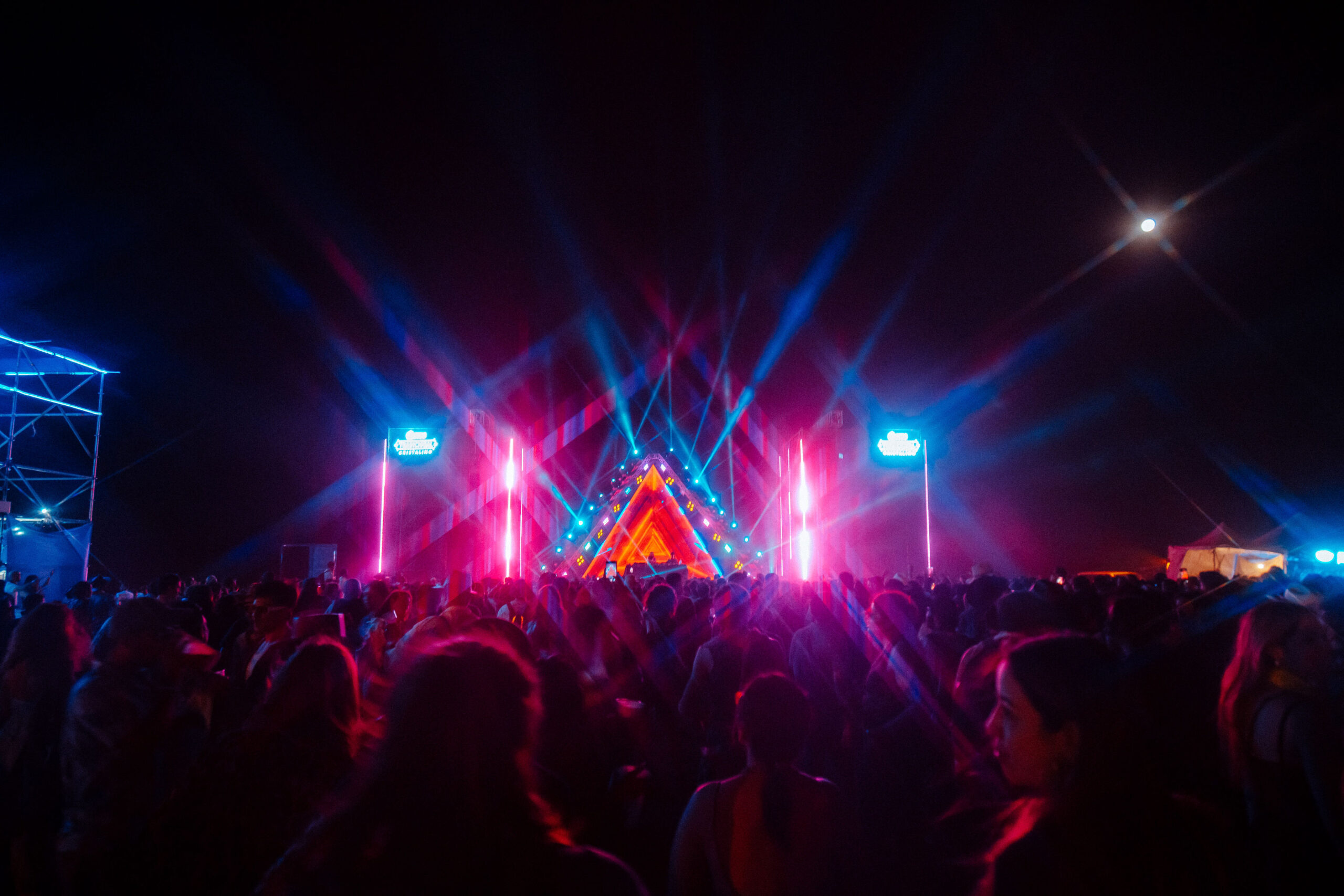 Akamba 2025: El festival sensorial que transforma el paisaje agavero en arte, música y comunidad