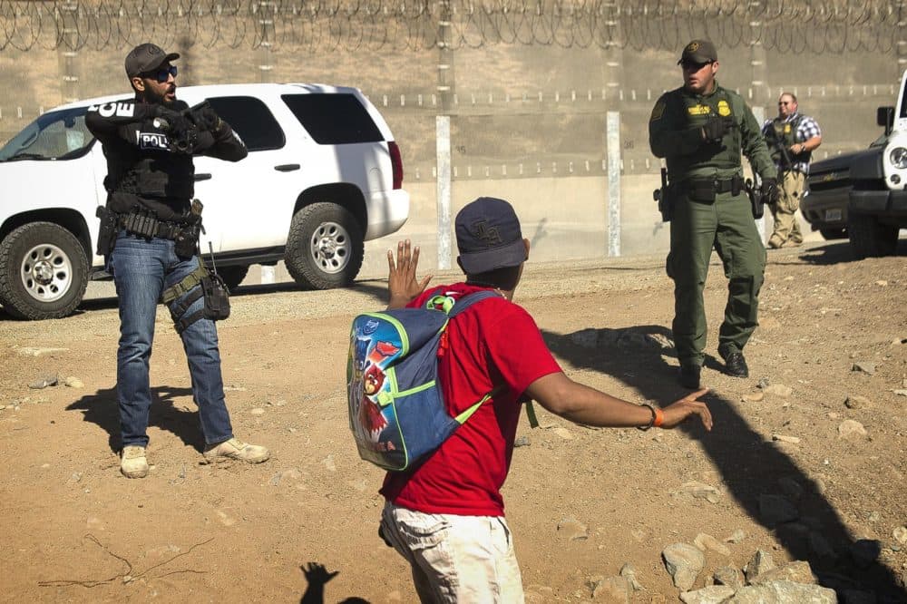 Trump borra a miles de migrantes “del sistema”: los declara muertos y bloquea sus derechos
