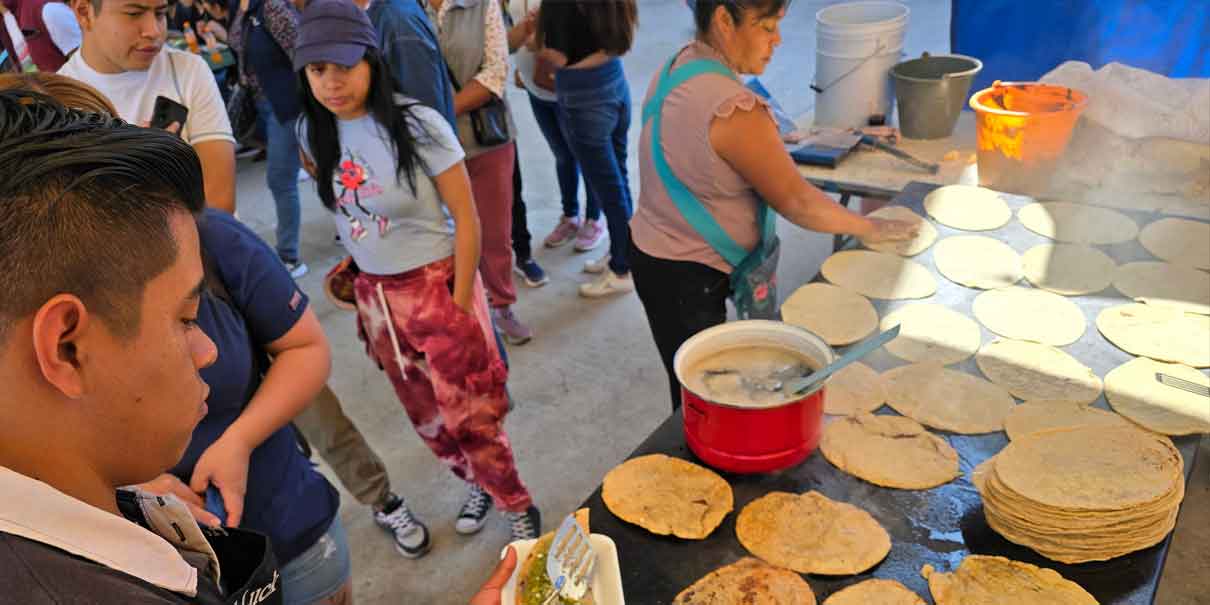 Se esperan a 200 mil comensales en la Feria de la Gordita en La Resurrección