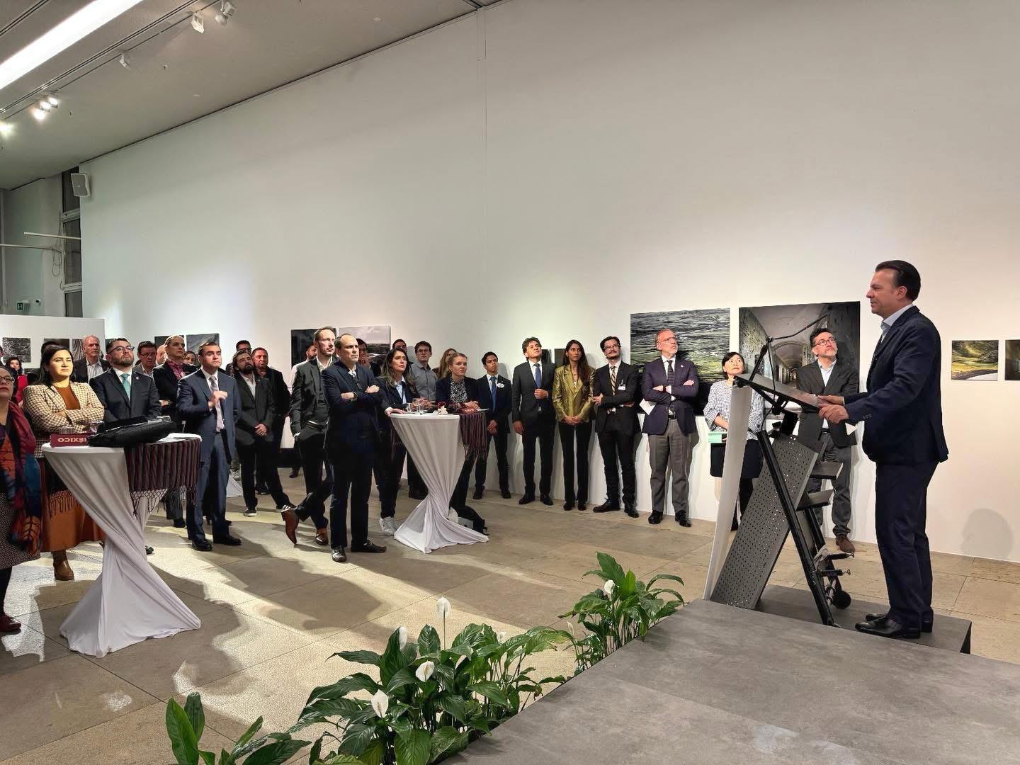 Desde Alemania, gobernador de Durango da discurso de apoyo a Sheinbaum