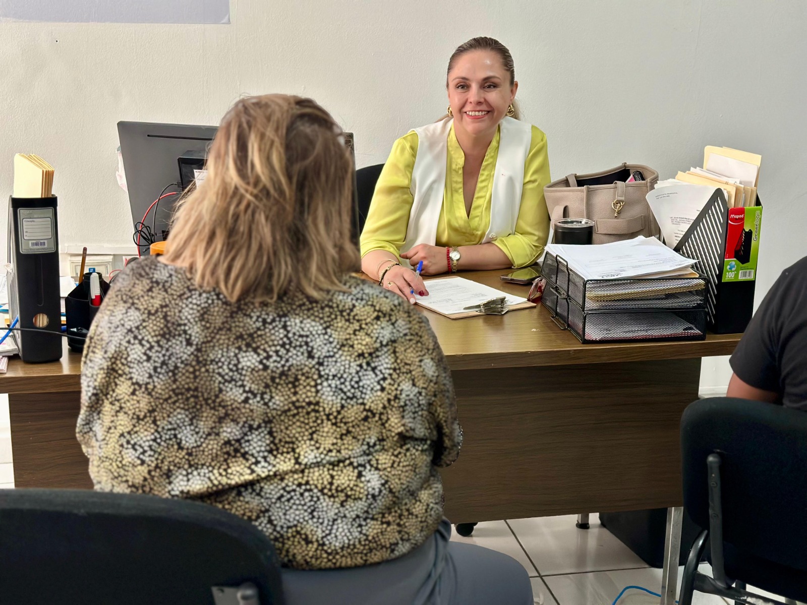 Garantizan atención a mujeres en temporada vacacional