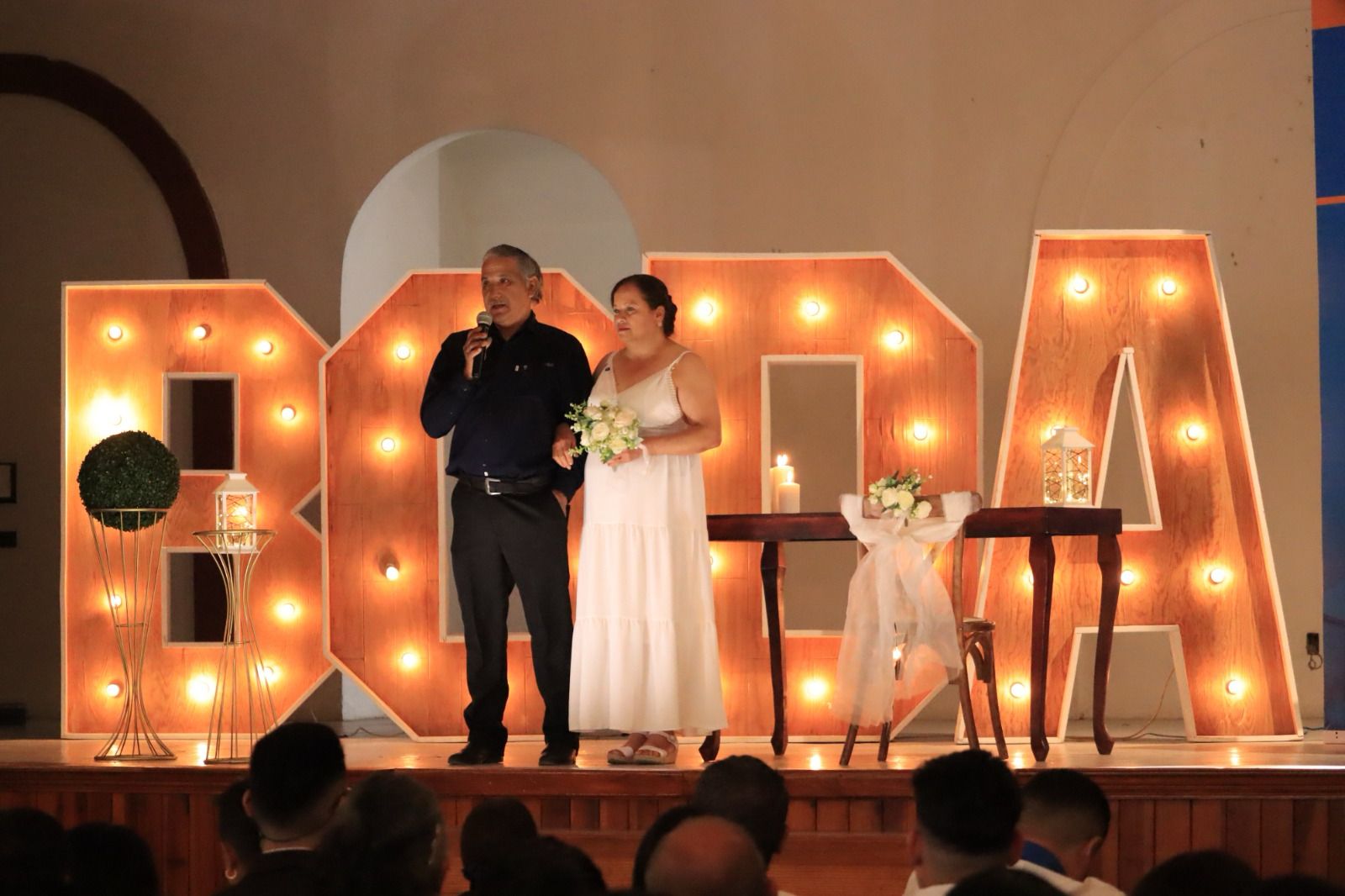 Más de 40 parejas contraen matrimonio en Santa Ana del Conde