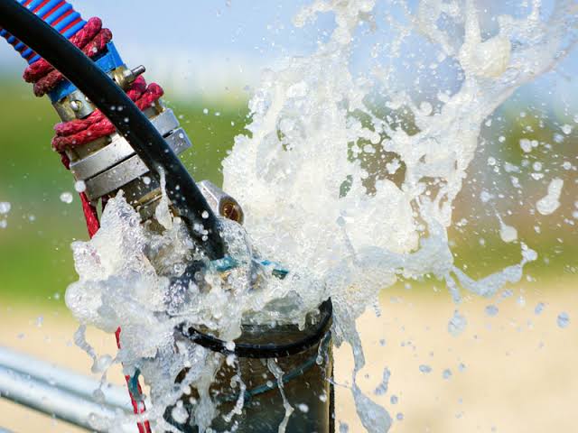 Refuerzan abastecimiento de agua potable en comunidades rurales