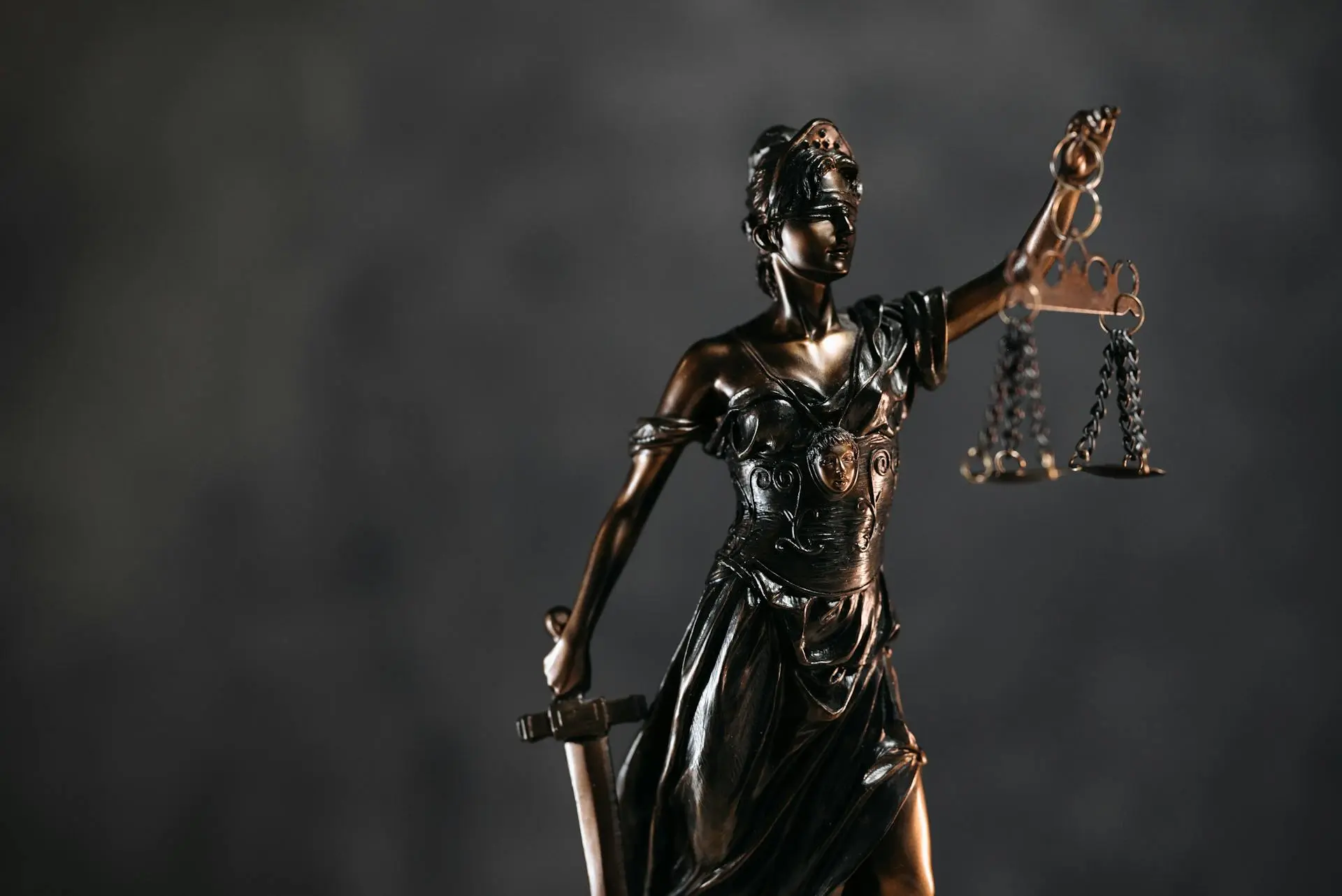 Abogados piden “juego limpio” durante campañas para la elección judicial