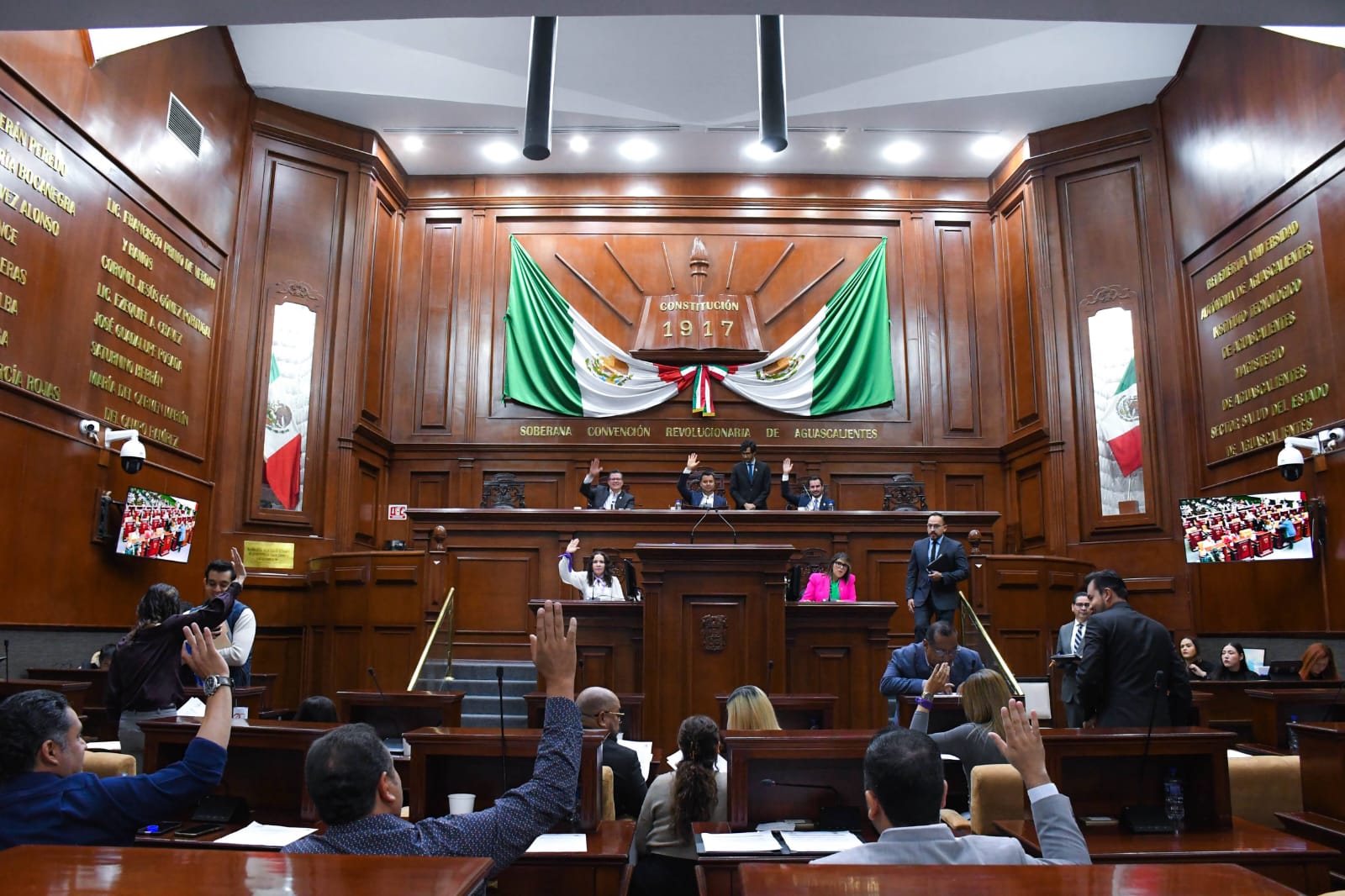 SCJN corrige al Congreso de Aguascalientes por norma que discrimina a familias homoparentales