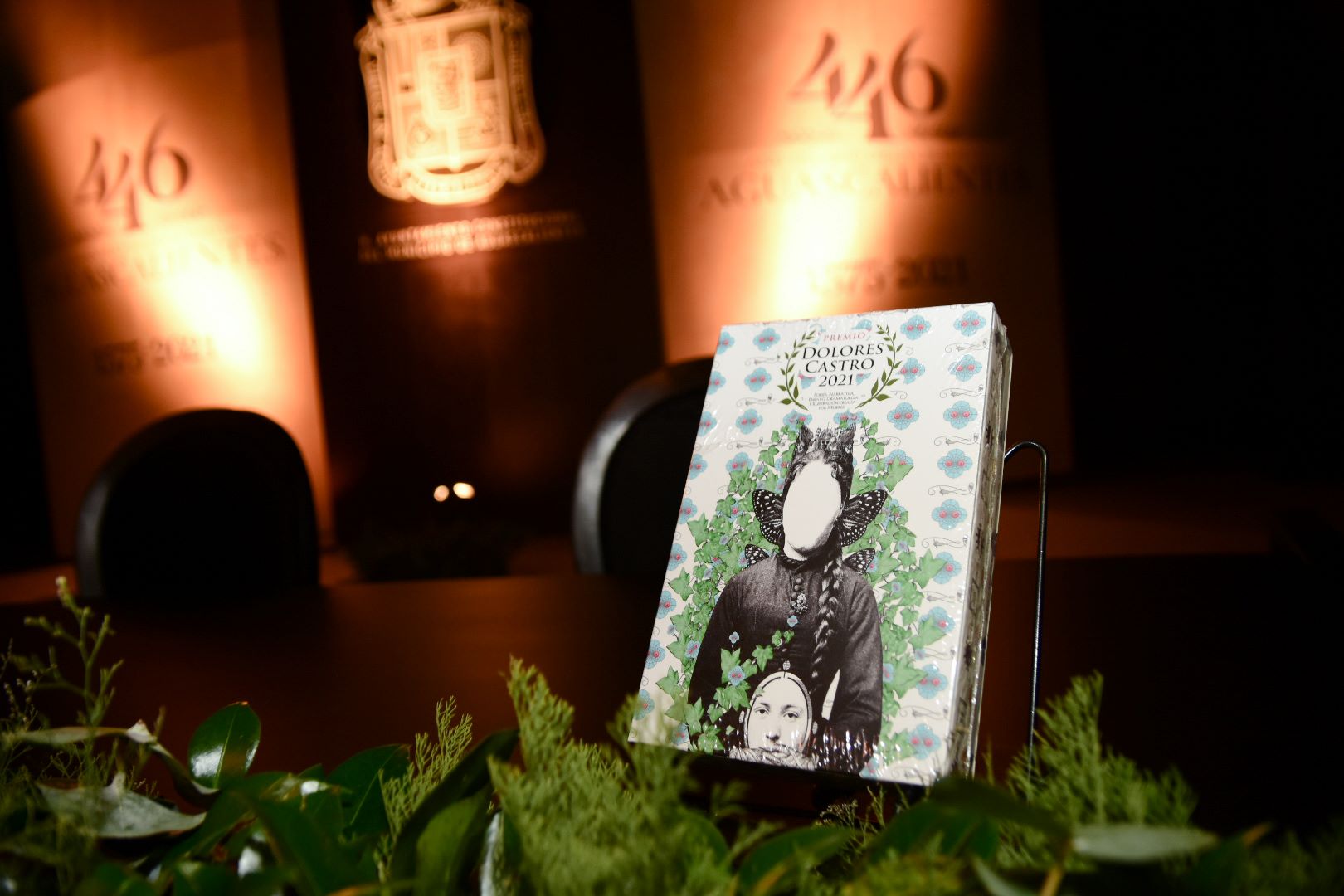 Mujeres escritoras aún pueden participar en el Premio Dolores Castro 2025