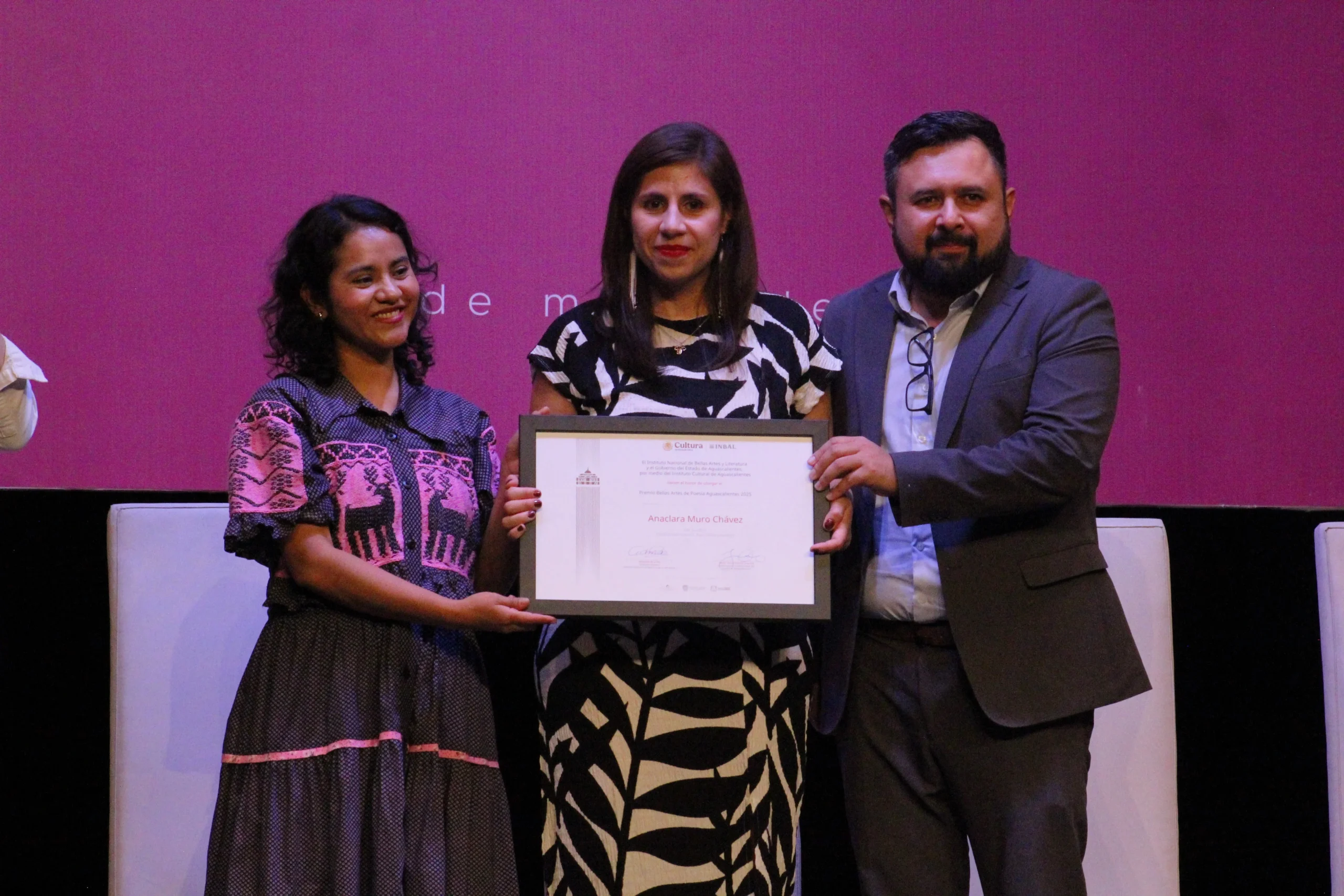 &#8220;Electrocauterización&#8221;: el poema que quemó estigmas y ganó el Premio Bellas Artes 2025