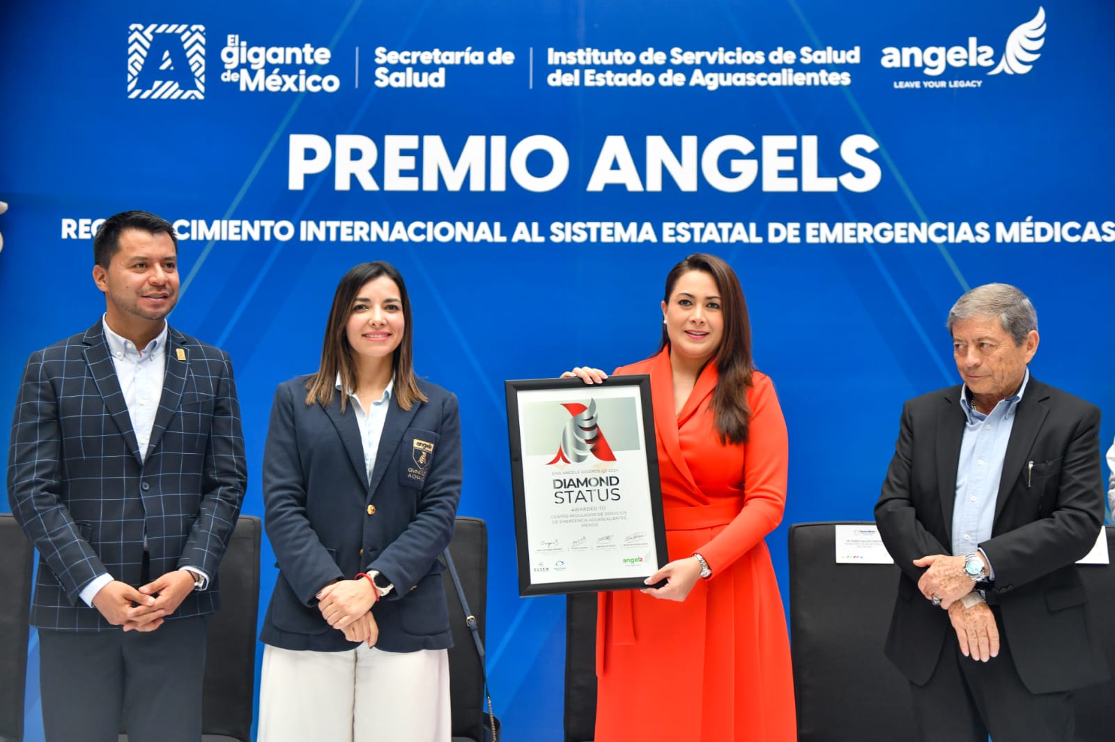 Sistema de Emergencias del ISSEA recibe premio EMS Angels Award