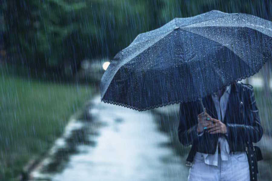 Todo el año llueve sobre ella