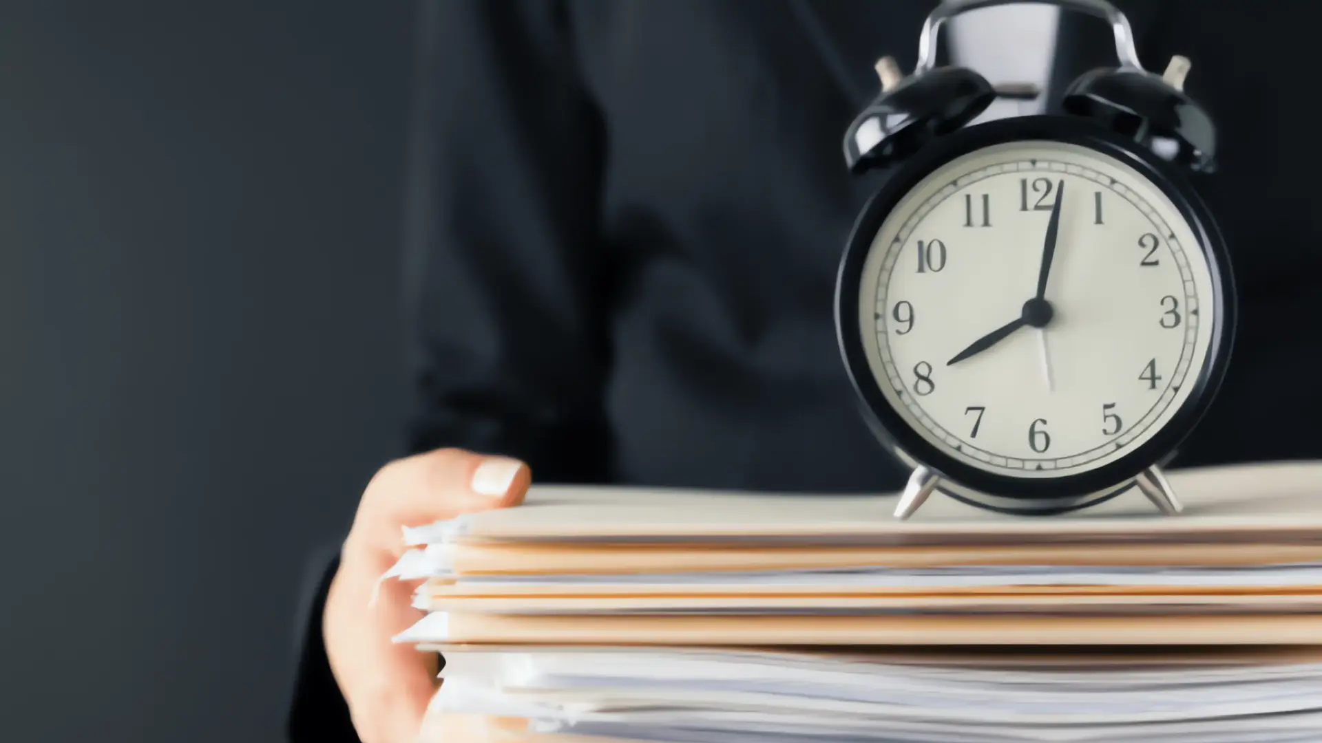 Reducir jornada laboral sin apoyos, pondría en jaque a MIPYMES, advierten empresarios