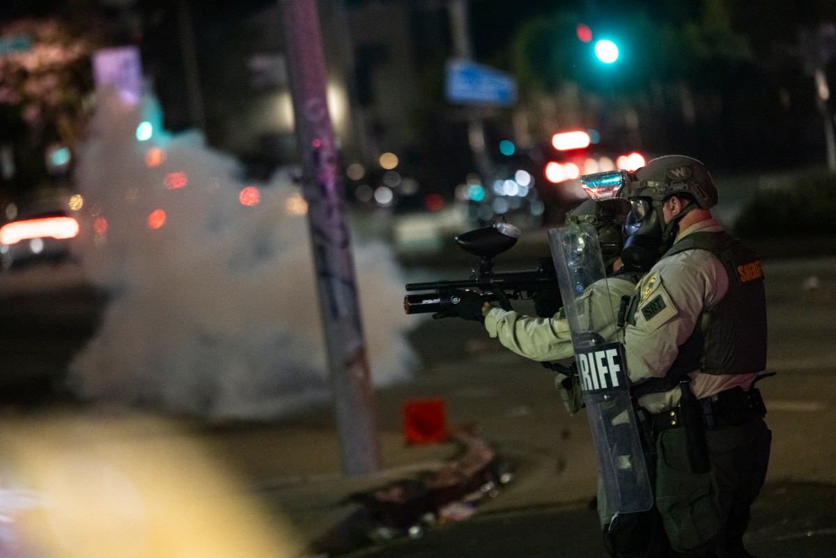 VIDEO: Alarmante operativo con helicóptero Blackhawk contra inmigrantes en Los Ángeles genera controversia nacional