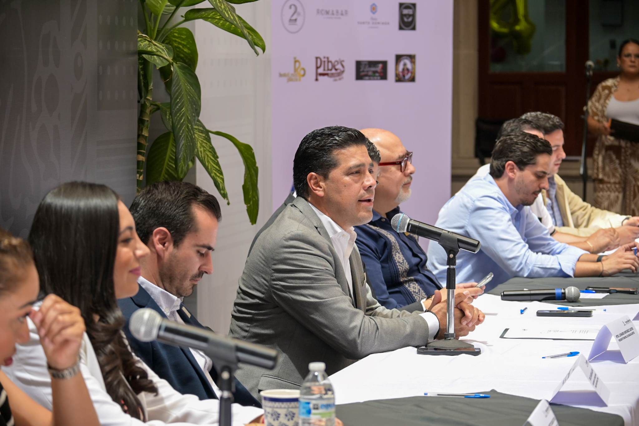 Firman convenio con hoteles y comercios para ofrecer resguardo durante las lluvias