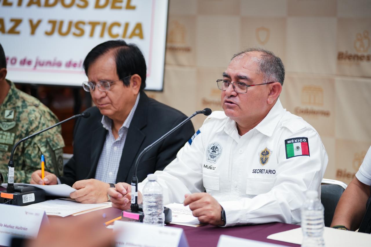 Dan de baja a cuatro policías en Celaya por corrupción