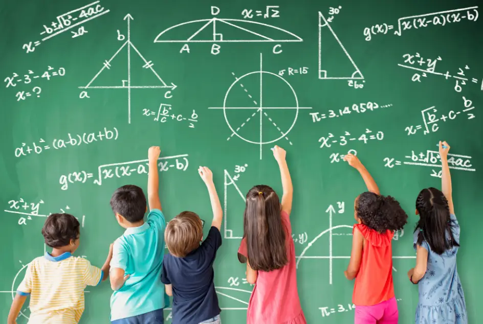Brecha en matemáticas: niños y niñas empiezan igual, pero el sistema las retrasa (estudio)