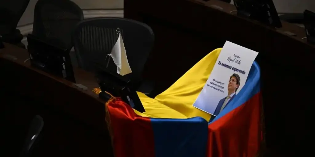 El intento de asesinato contra Miguel Uribe revive el uso de menores como sicarios