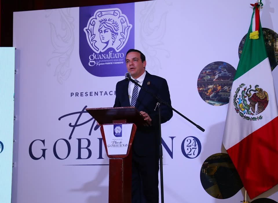 Dan de baja a policías de Tarimoro y Celaya por no aprobar control de confianza