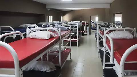 Dan mantenimiento a albergues para atender posibles contingencias
